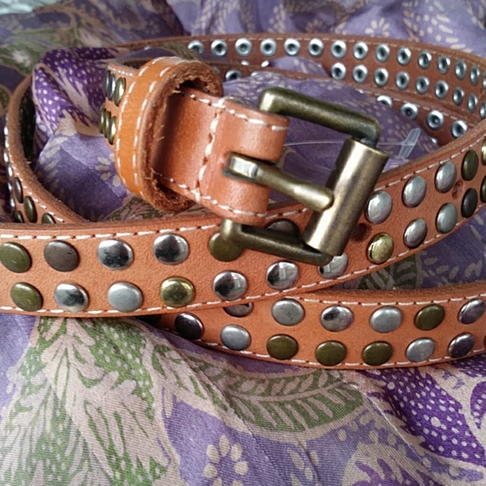 Banana Republic Studded Leather Belt - Picture 5 of 5
